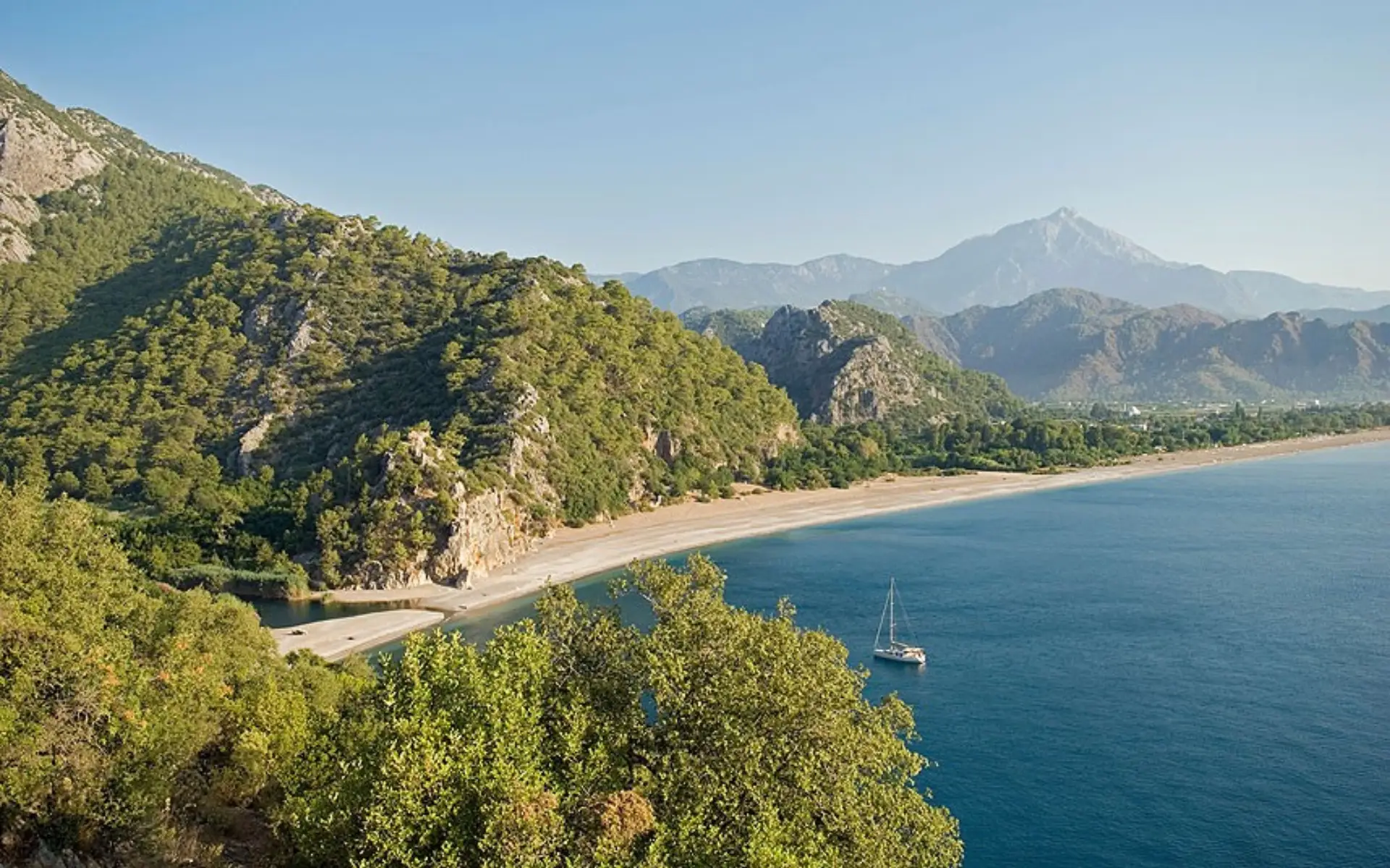 Antalya Bahar Tatili Rehberi: Gezilecek Yerler ve Plajlar