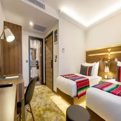 Hay Otel Alsancak
