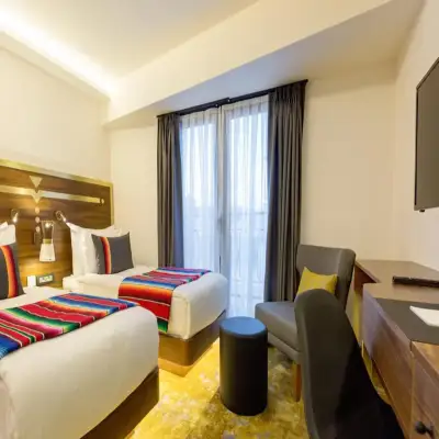 Hay Otel Alsancak