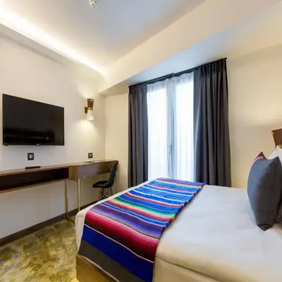 Hay Otel Alsancak