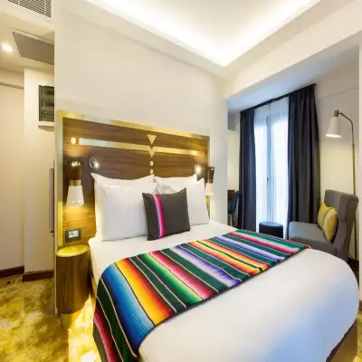 Hay Otel Alsancak