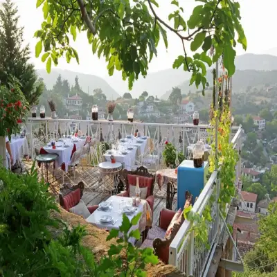 Nişanyan Evleri