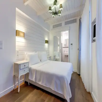 Ela Tenedos Otel, +12
