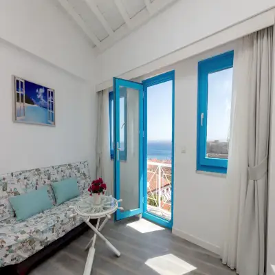 Ela Tenedos Otel, +12