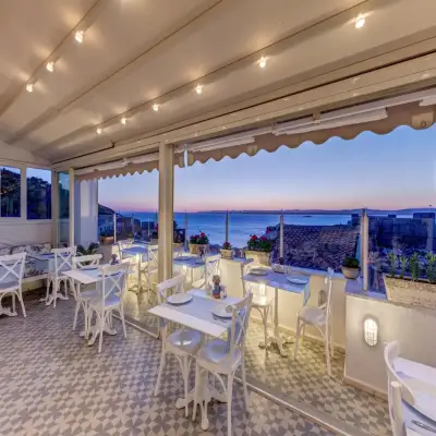 Ela Tenedos Otel, +12