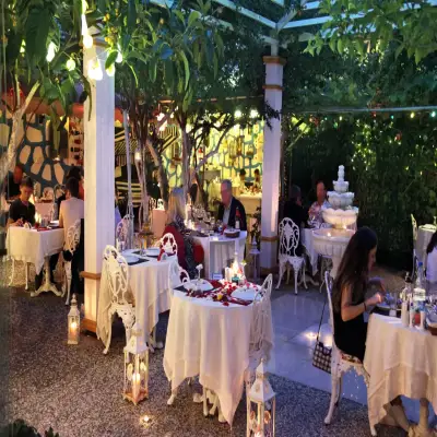 Ada Palas Hotel, +12