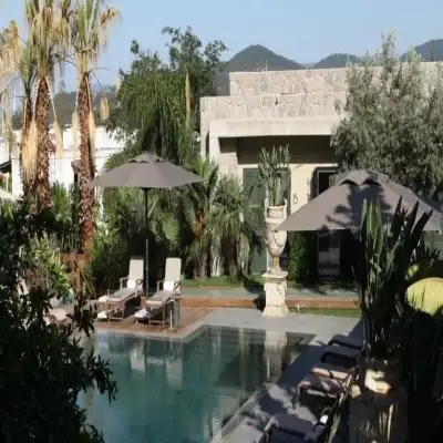 Bella Sombra Hotel, +12