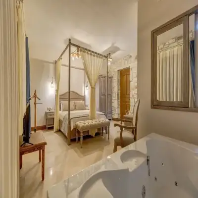 Navalia Otel