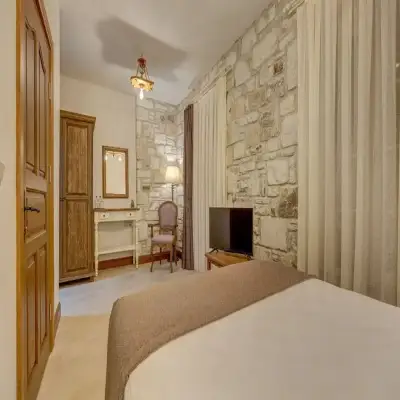 Navalia Otel