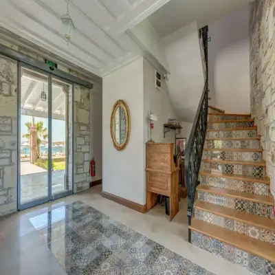 Navalia Otel