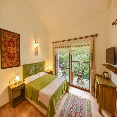 Piramit Otel