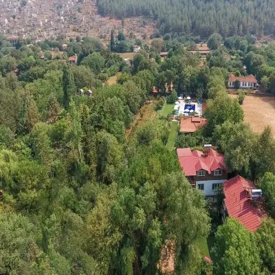 Piramit Otel