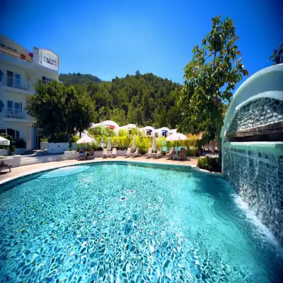 Yacht Classic Hotel, +12