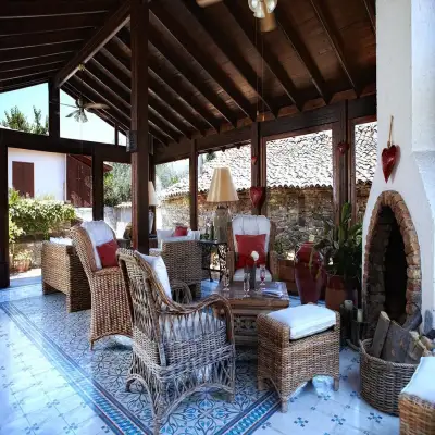 Güllü Konakları