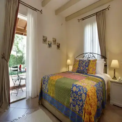 Güllü Konakları