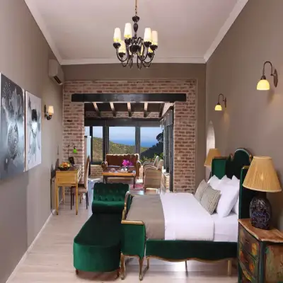 Manici Kasrı Hotel, Yeşilyurt Köyü