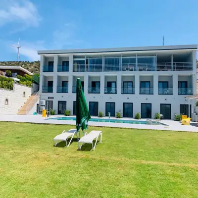 Life Point Hotel, Çiftlikköy