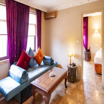 Ala Han Hotel