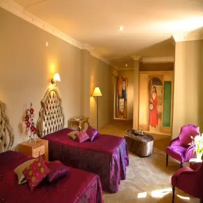 Ala Han Hotel