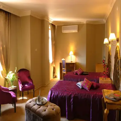 Ala Han Hotel