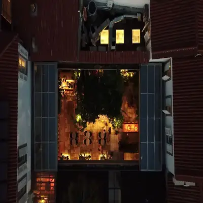 Gümrük Otel, +14