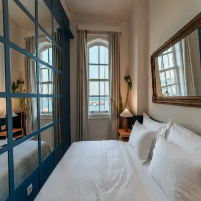 Gümrük Otel, +14