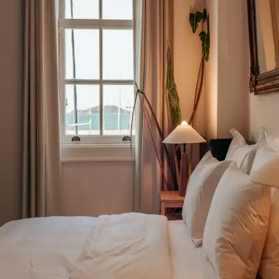 Gümrük Otel, +14