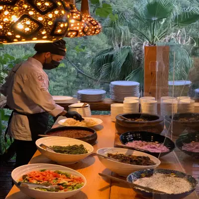 Turan Hill Lounge