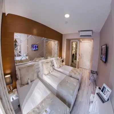 Demonti Otel Kavaklıdere