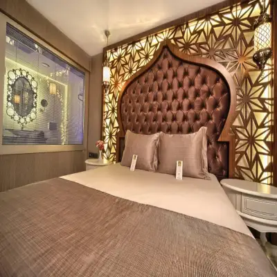 Demonti Otel Kavaklıdere