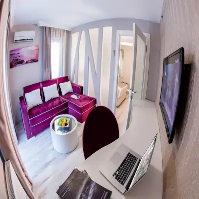 Demonti Otel Kavaklıdere