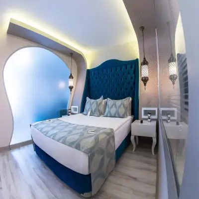Demonti Otel Kavaklıdere
