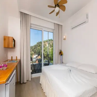 Hideaway Hotel