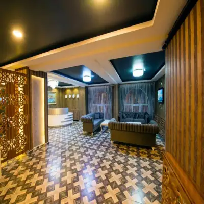 Kars-ı Şirin Otel