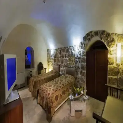 Kasr-ı Nehroz Hotel, Midyat