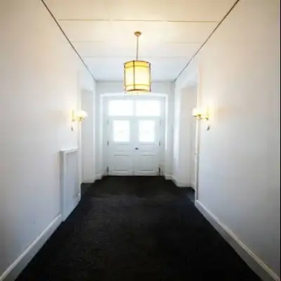 Kar's Hotel