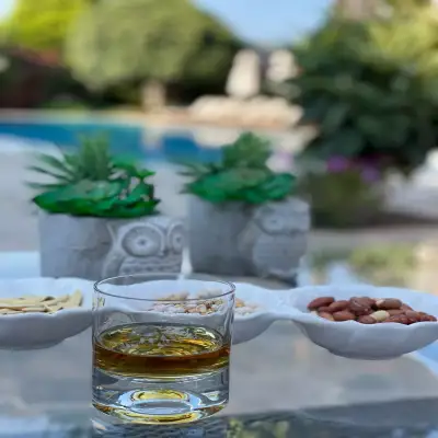 Luna Begonvil Taş Evler