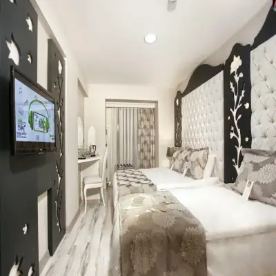 Demonti Otel Kavaklıdere