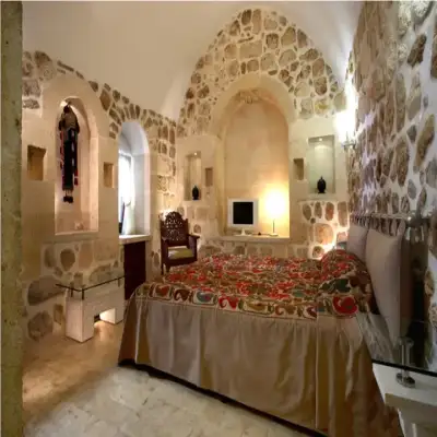 Kasr-ı Nehroz Hotel, Midyat