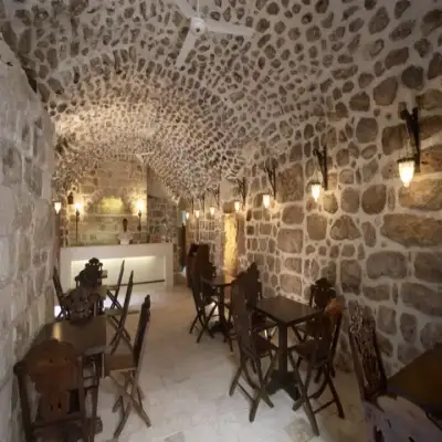 Kasr-ı Nehroz Hotel, Midyat