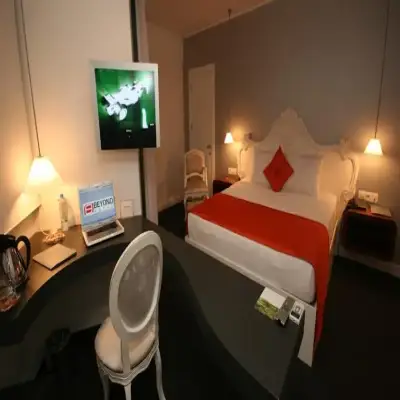 Hotel Beyond - Alsancak