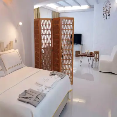 Yaso's By The Sea, Ardıç