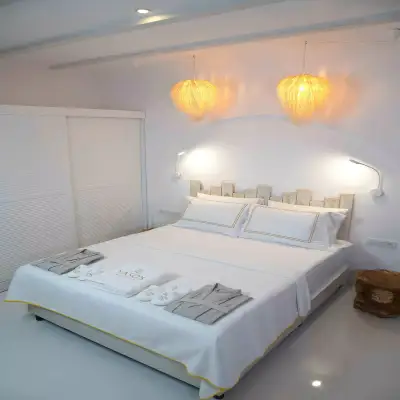 Yaso's By The Sea, Ardıç
