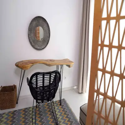 Yaso's By The Sea, Ardıç