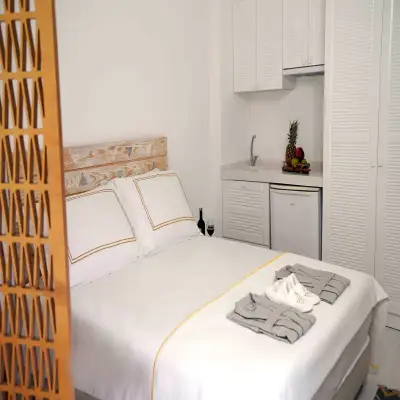 Yaso's By The Sea, Ardıç