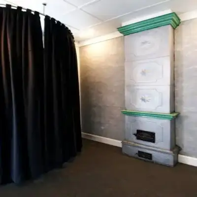 Kar's Hotel
