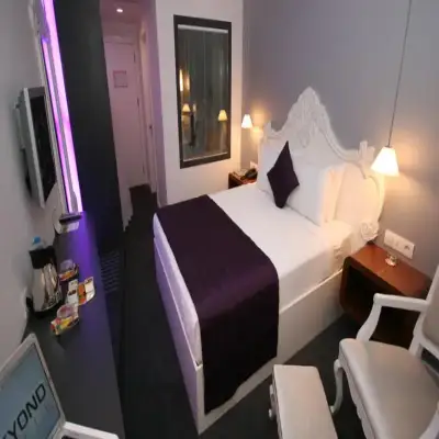 Hotel Beyond - Alsancak