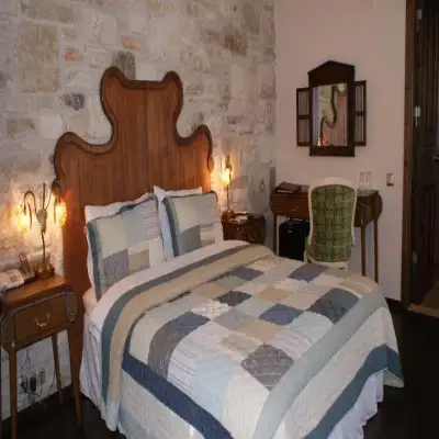 Griffon Hotel