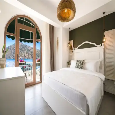 Liman Hotel, Yetişkin Oteli +15