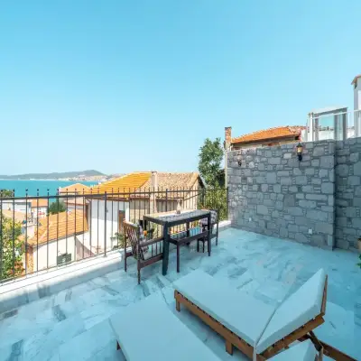 Rebetiko Otel